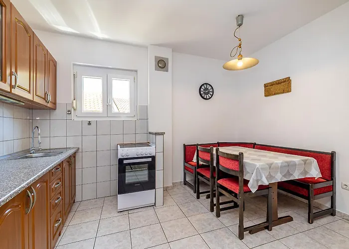 Private Accommodation Stara Baska