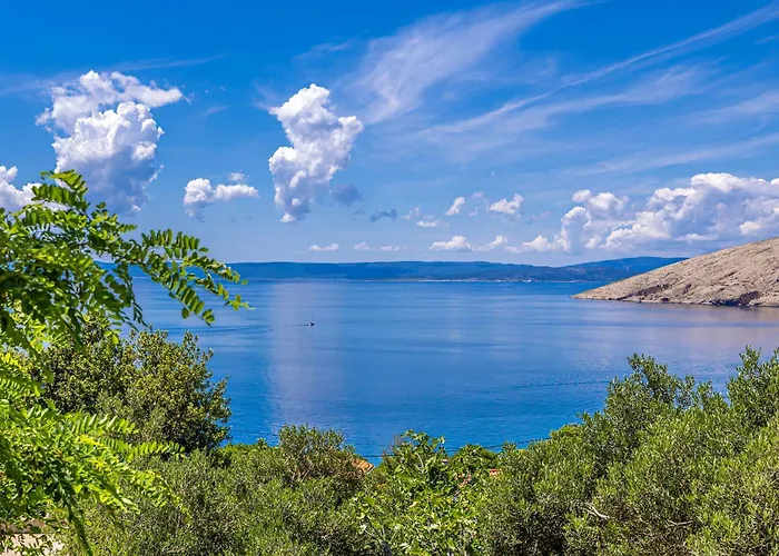 Private Accommodation Stara Baska