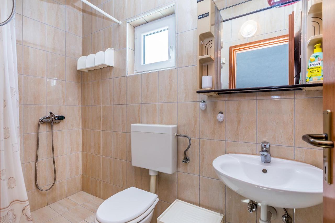 Apartment Private Stara Baska