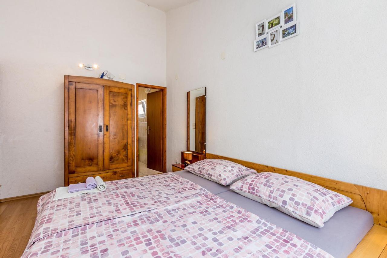 Private Apartment Stara Baska