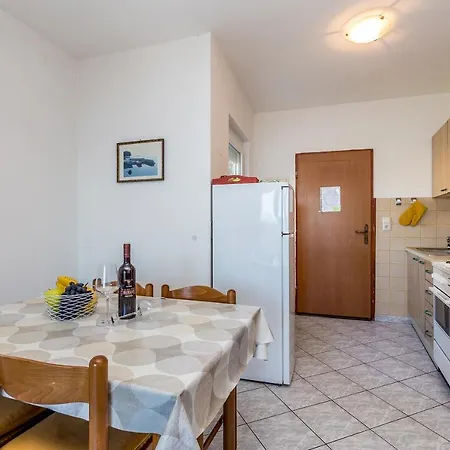 Private Accommodation Stara Baska Exterior photo