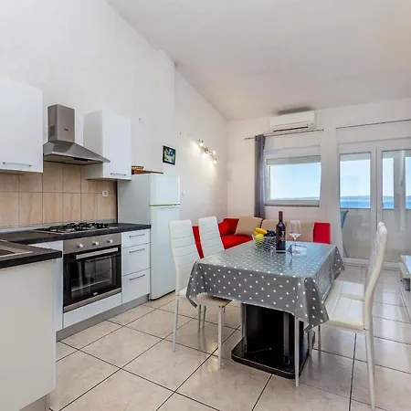 Private Accommodation Stara Baska Exterior photo