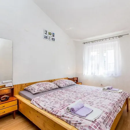 Private Accommodation Stara Baska Exterior photo