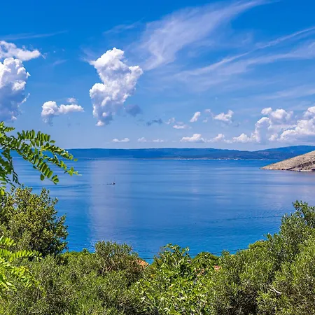 Private Accommodation Stara Baska Exterior photo